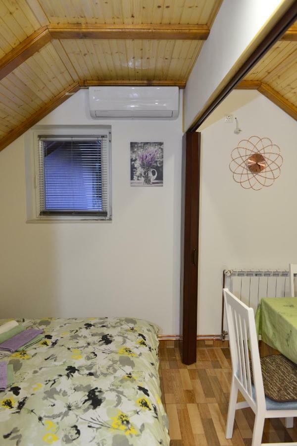 Apartmani Miscevic Josipdol Exterior photo